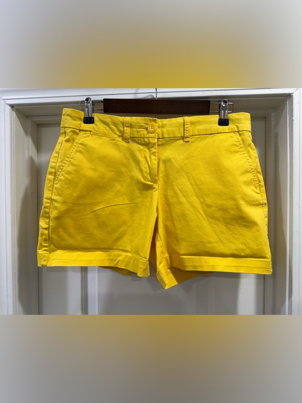 crown & ivy  Yellow Cotton Bermuda Shorts Size 6 🌞☀️🌞☀️